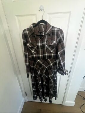 Chadwicks Brown, Gray and White‎ Plaid Long-Sleeve Shirt Dress